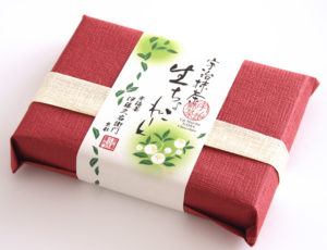 伊藤久右衛門の抹茶生チョコのホワイトデー限定の「紅色」のパッケージ