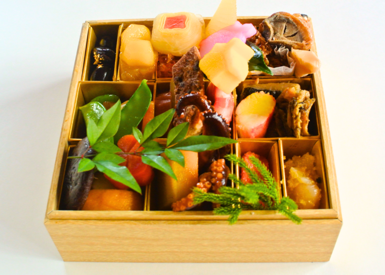【2027年】たん熊北店のおせち口コミ｜特小一段・華を実食レビューと全商品の値段